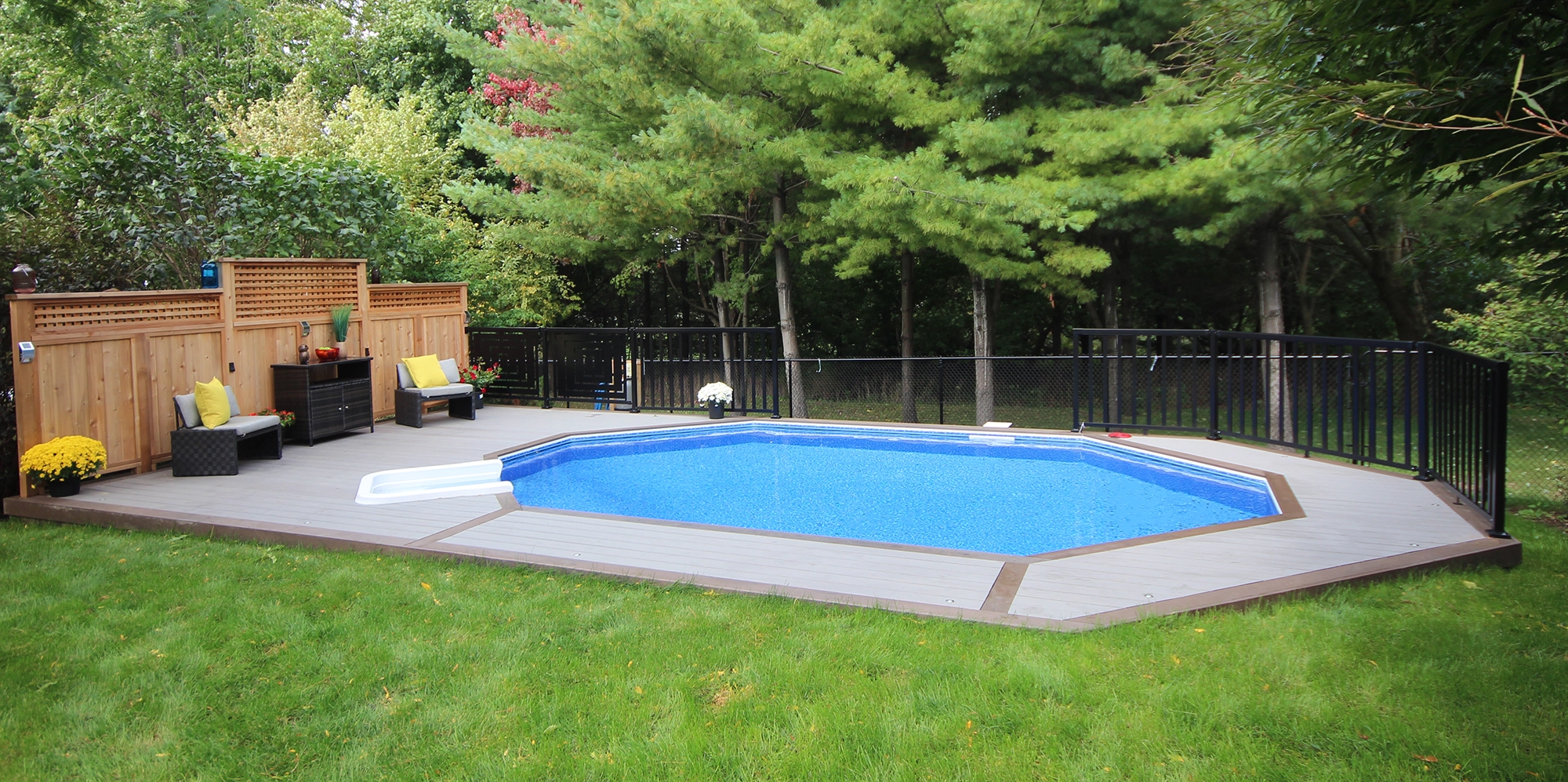Tang TruNorth Deck With On Ground Pool In Waterdown 2016 16