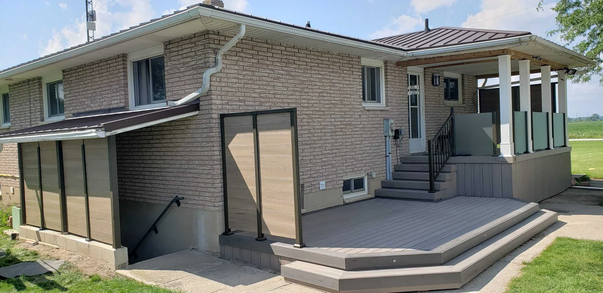 TruNorth Composite Hazelwood deck installation photo