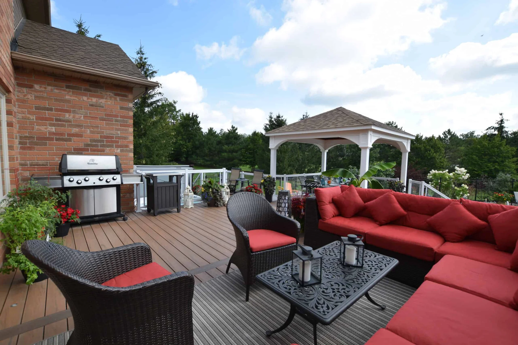 TruNorth Composite Tigerwood deck installation photo